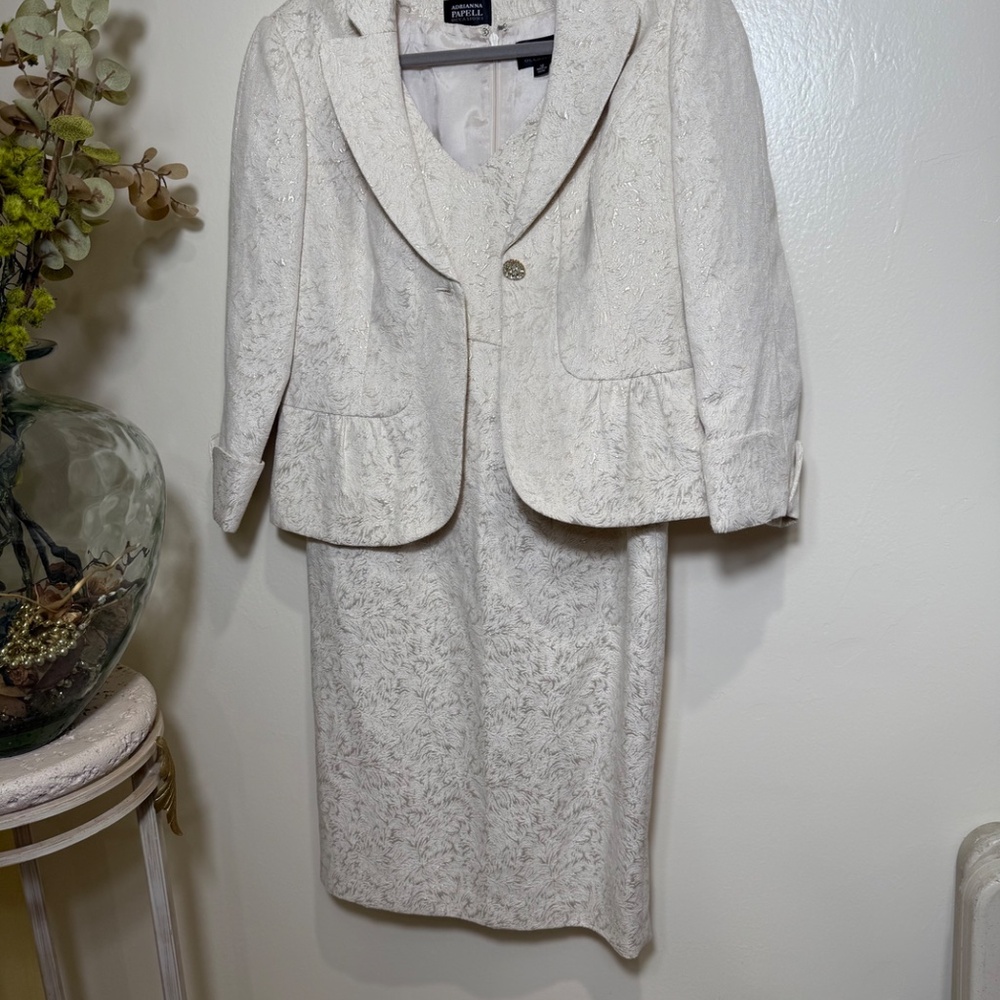 Champaign/Gold Jacquard Suit - 2 Pc